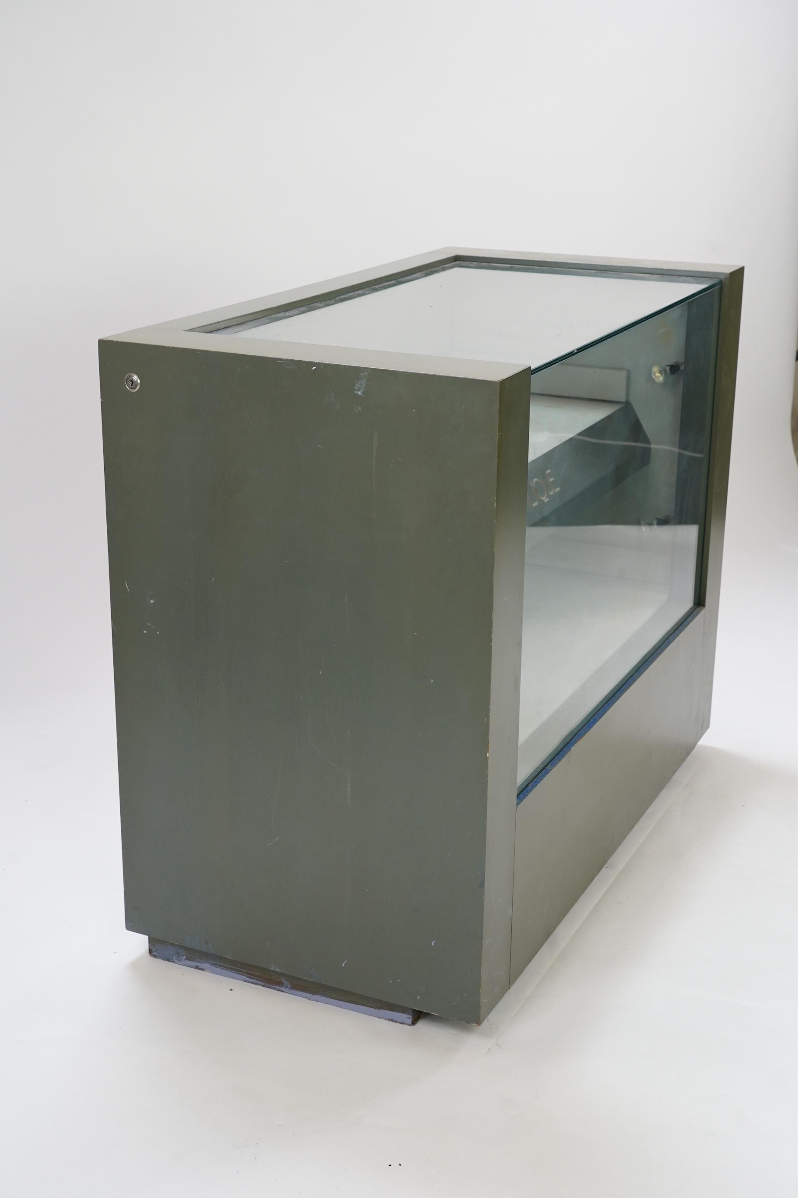 Lalique: A branded modern display cabinet